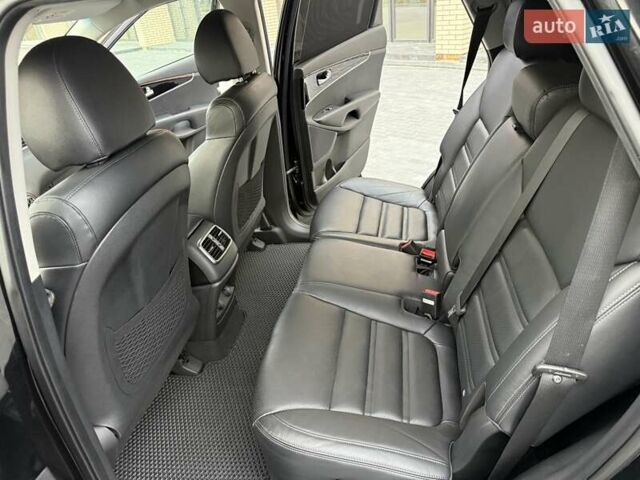 Кіа Соренто 2018 у Вінниці на Automoto.ua Чорний Кіа Соренто, об'ємом двигуна 2.2 л та пробігом 117 тис. км за 24800 $, фото 68 на Automoto.ua