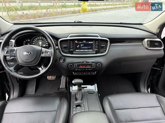 Кіа Соренто 2018 у Вінниці на Automoto.ua Чорний Кіа Соренто, об'ємом двигуна 2.2 л та пробігом 117 тис. км за 24800 $, фото 58 на Automoto.ua