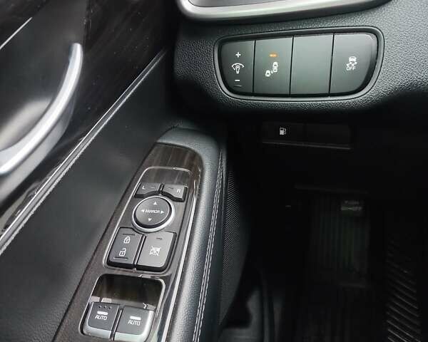 Чорний Кіа Соренто, об'ємом двигуна 3.34 л та пробігом 272 тис. км за 18500 $, фото 31 на Automoto.ua