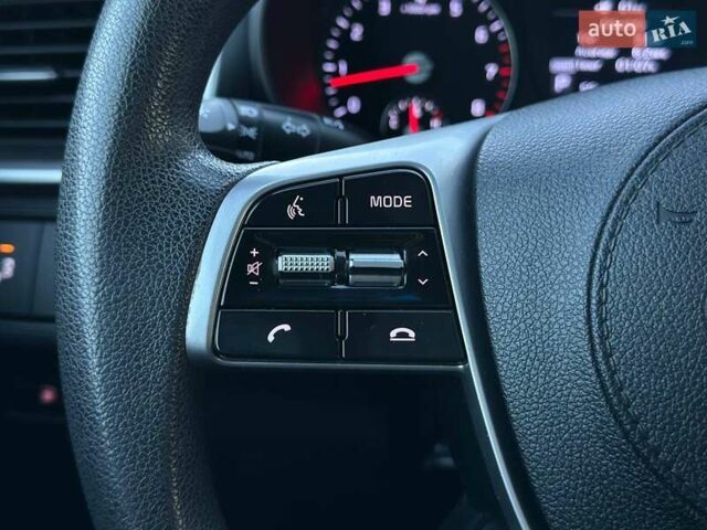 Черный Киа Соренто, объемом двигателя 3.34 л и пробегом 170 тыс. км за 15990 $, фото 22 на Automoto.ua