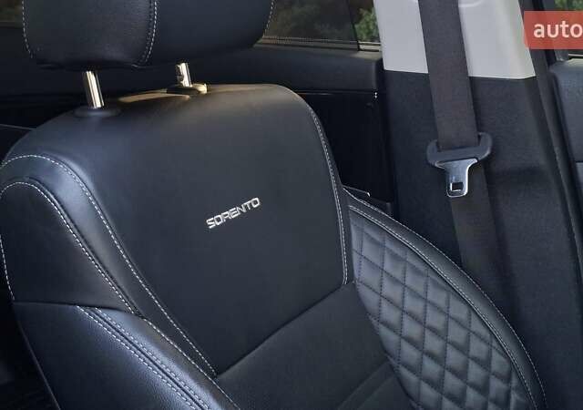 Чорний Кіа Соренто, об'ємом двигуна 2.2 л та пробігом 134 тис. км за 29999 $, фото 58 на Automoto.ua