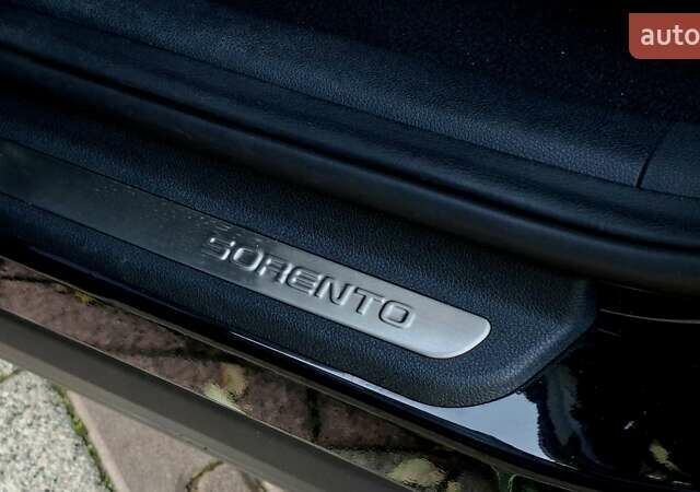 Чорний Кіа Соренто, об'ємом двигуна 2.2 л та пробігом 134 тис. км за 29999 $, фото 53 на Automoto.ua