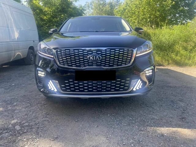 Чорний Кіа Соренто, об'ємом двигуна 2.4 л та пробігом 73 тис. км за 16000 $, фото 2 на Automoto.ua