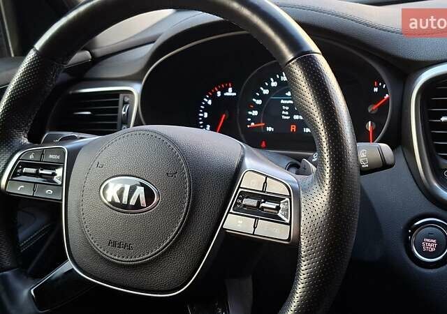 Чорний Кіа Соренто, об'ємом двигуна 2.2 л та пробігом 134 тис. км за 29999 $, фото 64 на Automoto.ua