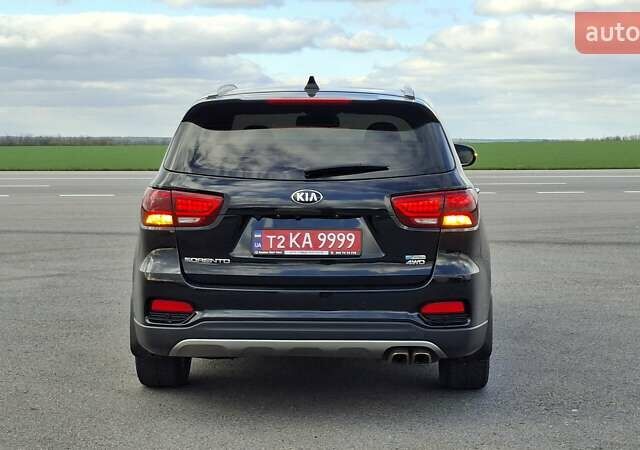 Чорний Кіа Соренто, об'ємом двигуна 2.2 л та пробігом 134 тис. км за 29999 $, фото 7 на Automoto.ua