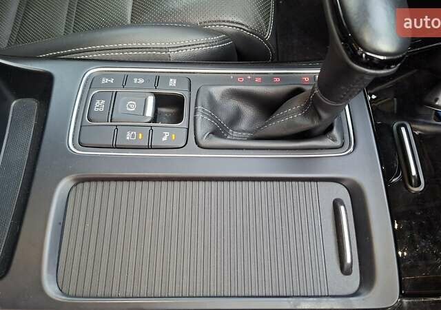 Чорний Кіа Соренто, об'ємом двигуна 2.2 л та пробігом 134 тис. км за 29999 $, фото 38 на Automoto.ua