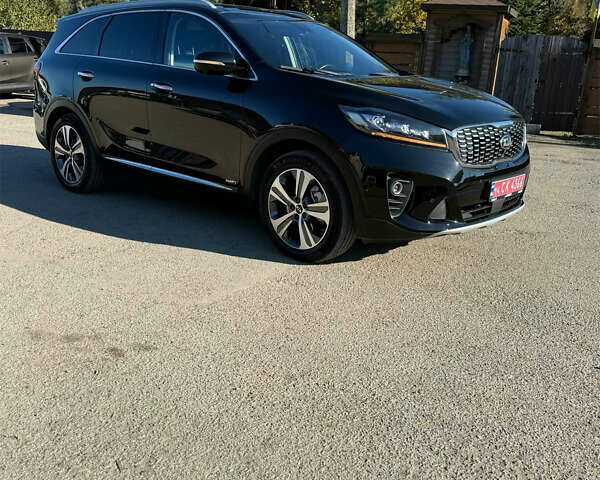 Чорний Кіа Соренто, об'ємом двигуна 2.2 л та пробігом 178 тис. км за 29999 $, фото 2 на Automoto.ua