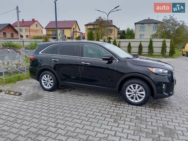 Черный Киа Соренто, объемом двигателя 2.4 л и пробегом 55 тыс. км за 15700 $, фото 4 на Automoto.ua