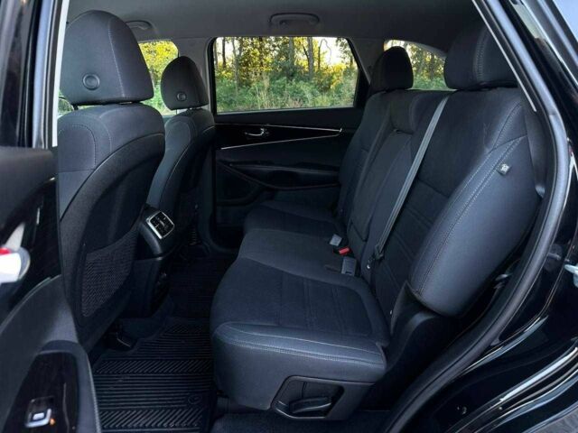 Черный Киа Соренто, объемом двигателя 3.3 л и пробегом 170 тыс. км за 16800 $, фото 14 на Automoto.ua