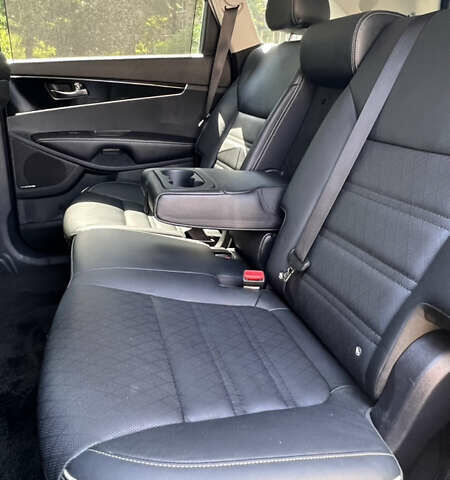 Черный Киа Соренто, объемом двигателя 2.2 л и пробегом 138 тыс. км за 35200 $, фото 25 на Automoto.ua