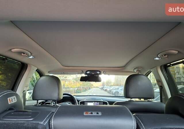 Чорний Кіа Соренто, об'ємом двигуна 2.2 л та пробігом 134 тис. км за 29999 $, фото 76 на Automoto.ua