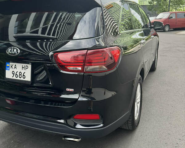 Черный Киа Соренто, объемом двигателя 2.36 л и пробегом 85 тыс. км за 15900 $, фото 9 на Automoto.ua