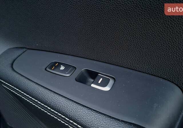 Чорний Кіа Соренто, об'ємом двигуна 2.2 л та пробігом 134 тис. км за 29999 $, фото 56 на Automoto.ua