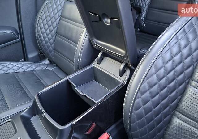 Чорний Кіа Соренто, об'ємом двигуна 2.2 л та пробігом 134 тис. км за 29999 $, фото 44 на Automoto.ua