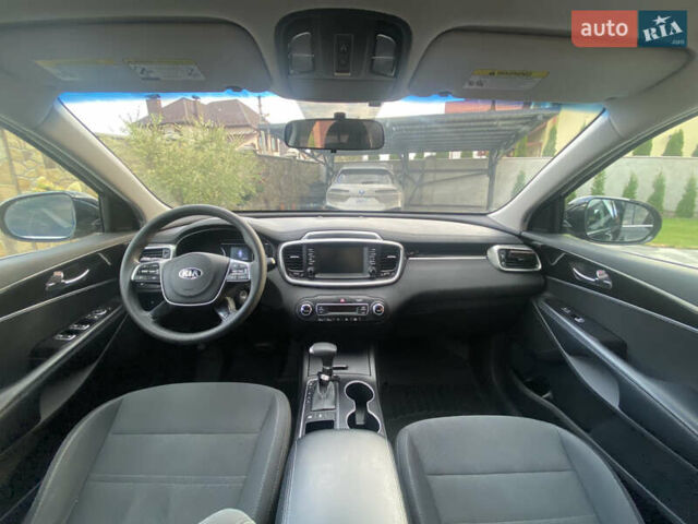 Черный Киа Соренто, объемом двигателя 3.3 л и пробегом 109 тыс. км за 21500 $, фото 19 на Automoto.ua