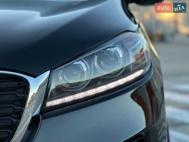 Черный Киа Соренто, объемом двигателя 3.34 л и пробегом 170 тыс. км за 15990 $, фото 1 на Automoto.ua