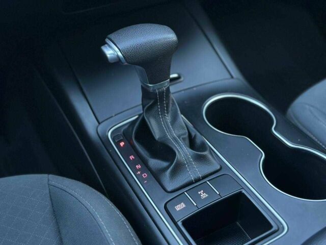 Черный Киа Соренто, объемом двигателя 3.3 л и пробегом 170 тыс. км за 16800 $, фото 19 на Automoto.ua