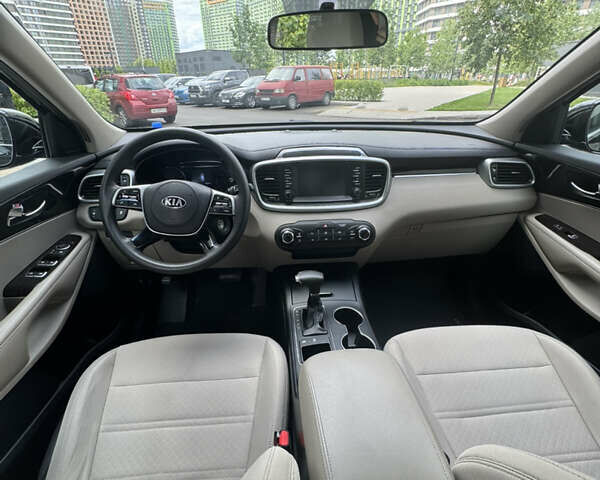 Черный Киа Соренто, объемом двигателя 2.36 л и пробегом 85 тыс. км за 16800 $, фото 22 на Automoto.ua