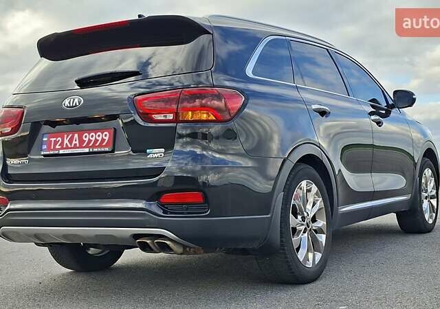 Чорний Кіа Соренто, об'ємом двигуна 2.2 л та пробігом 134 тис. км за 29999 $, фото 13 на Automoto.ua