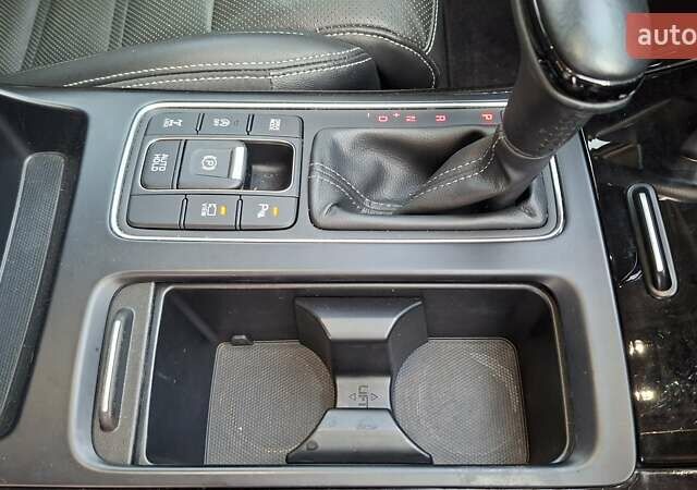 Чорний Кіа Соренто, об'ємом двигуна 2.2 л та пробігом 134 тис. км за 29999 $, фото 39 на Automoto.ua