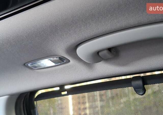 Чорний Кіа Соренто, об'ємом двигуна 2.2 л та пробігом 134 тис. км за 29999 $, фото 79 на Automoto.ua