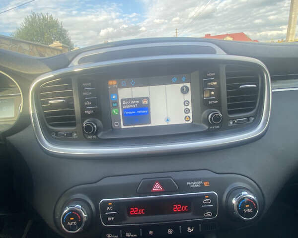 Черный Киа Соренто, объемом двигателя 3.3 л и пробегом 109 тыс. км за 21500 $, фото 3 на Automoto.ua