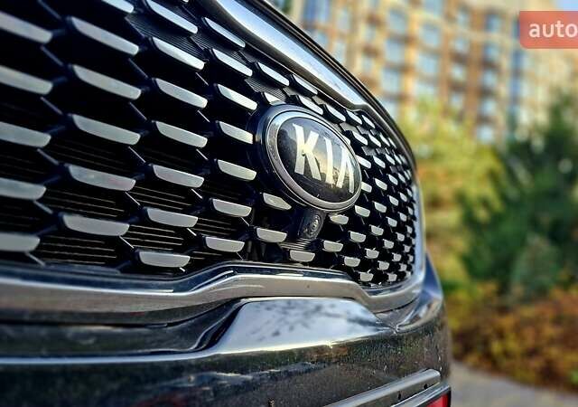 Чорний Кіа Соренто, об'ємом двигуна 2.2 л та пробігом 134 тис. км за 29999 $, фото 25 на Automoto.ua