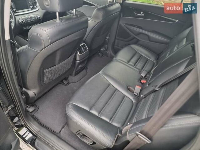 Черный Киа Соренто, объемом двигателя 2.4 л и пробегом 175 тыс. км за 16900 $, фото 25 на Automoto.ua