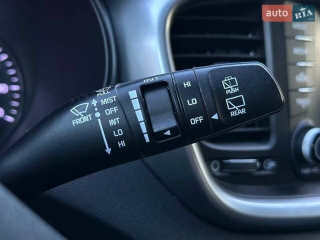 Чорний Кіа Соренто, об'ємом двигуна 3.34 л та пробігом 170 тис. км за 16800 $, фото 31 на Automoto.ua