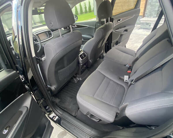 Черный Киа Соренто, объемом двигателя 3.3 л и пробегом 109 тыс. км за 21500 $, фото 17 на Automoto.ua