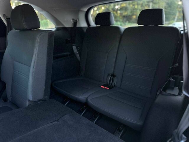 Черный Киа Соренто, объемом двигателя 3.3 л и пробегом 170 тыс. км за 16800 $, фото 12 на Automoto.ua