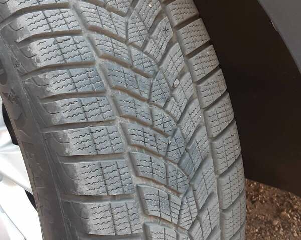 Черный Киа Соренто, объемом двигателя 2.4 л и пробегом 150 тыс. км за 14500 $, фото 10 на Automoto.ua