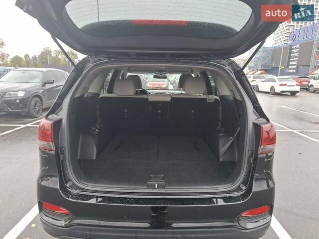 Черный Киа Соренто, объемом двигателя 2.4 л и пробегом 84 тыс. км за 18300 $, фото 1 на Automoto.ua