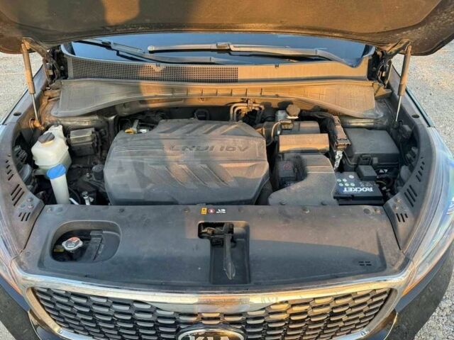 Черный Киа Соренто, объемом двигателя 2.2 л и пробегом 48 тыс. км за 19000 $, фото 9 на Automoto.ua