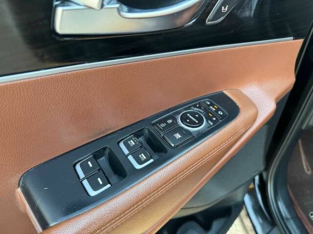 Черный Киа Соренто, объемом двигателя 2.2 л и пробегом 48 тыс. км за 19000 $, фото 21 на Automoto.ua