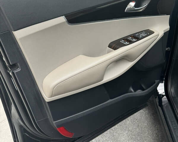 Черный Киа Соренто, объемом двигателя 2.36 л и пробегом 85 тыс. км за 16800 $, фото 26 на Automoto.ua