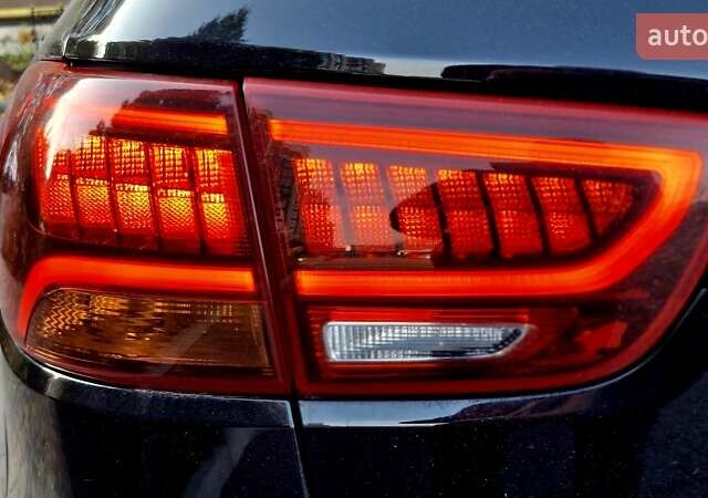 Чорний Кіа Соренто, об'ємом двигуна 2.2 л та пробігом 134 тис. км за 29999 $, фото 20 на Automoto.ua