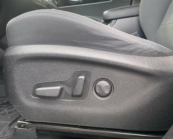 Черный Киа Соренто, объемом двигателя 3.3 л и пробегом 109 тыс. км за 21500 $, фото 15 на Automoto.ua