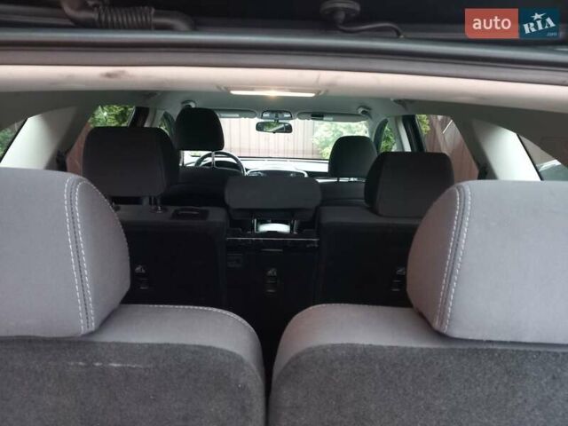 Чорний Кіа Соренто, об'ємом двигуна 3.34 л та пробігом 272 тис. км за 18500 $, фото 37 на Automoto.ua
