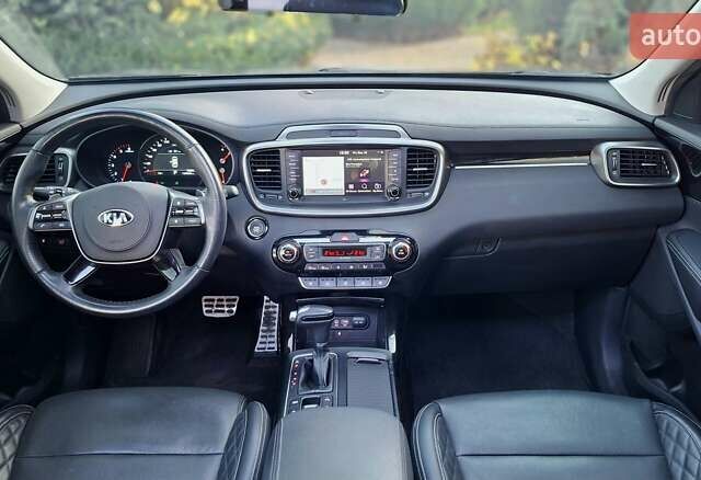 Чорний Кіа Соренто, об'ємом двигуна 2.2 л та пробігом 134 тис. км за 29999 $, фото 1 на Automoto.ua