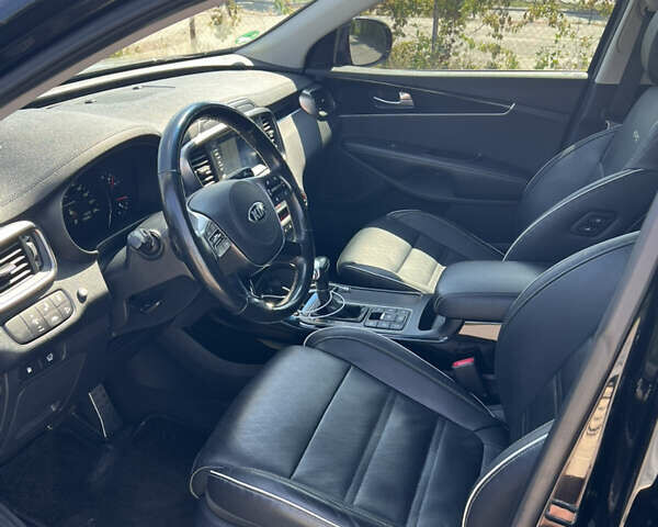 Черный Киа Соренто, объемом двигателя 2.2 л и пробегом 138 тыс. км за 35200 $, фото 7 на Automoto.ua