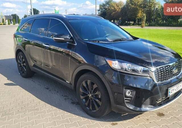 Черный Киа Соренто, объемом двигателя 3.34 л и пробегом 113 тыс. км за 21000 $, фото 2 на Automoto.ua