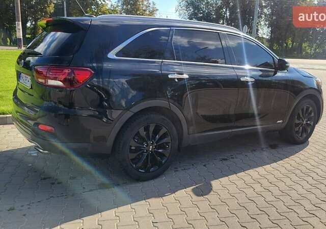 Черный Киа Соренто, объемом двигателя 3.34 л и пробегом 113 тыс. км за 21000 $, фото 4 на Automoto.ua