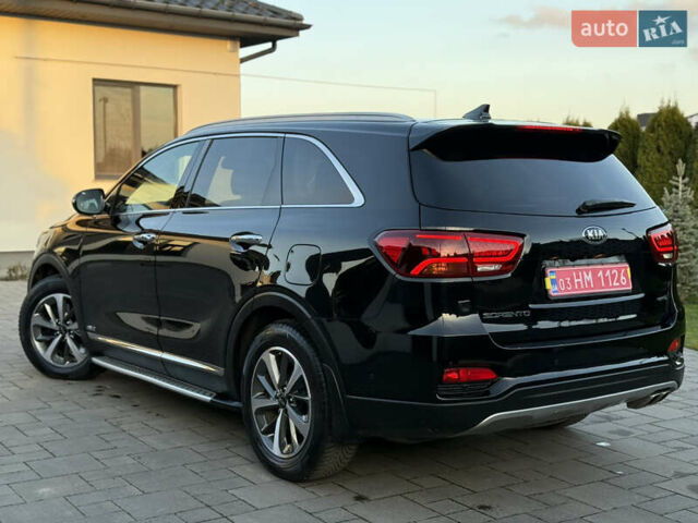 Чорний Кіа Соренто, об'ємом двигуна 2.2 л та пробігом 153 тис. км за 27900 $, фото 9 на Automoto.ua