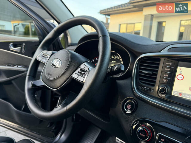 Чорний Кіа Соренто, об'ємом двигуна 2.2 л та пробігом 153 тис. км за 27900 $, фото 36 на Automoto.ua