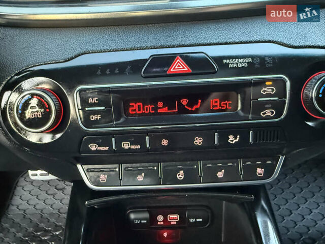 Чорний Кіа Соренто, об'ємом двигуна 2.2 л та пробігом 153 тис. км за 27900 $, фото 34 на Automoto.ua