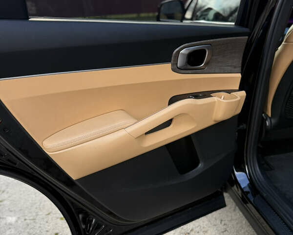 Черный Киа Соренто, объемом двигателя 2.2 л и пробегом 146 тыс. км за 32500 $, фото 10 на Automoto.ua