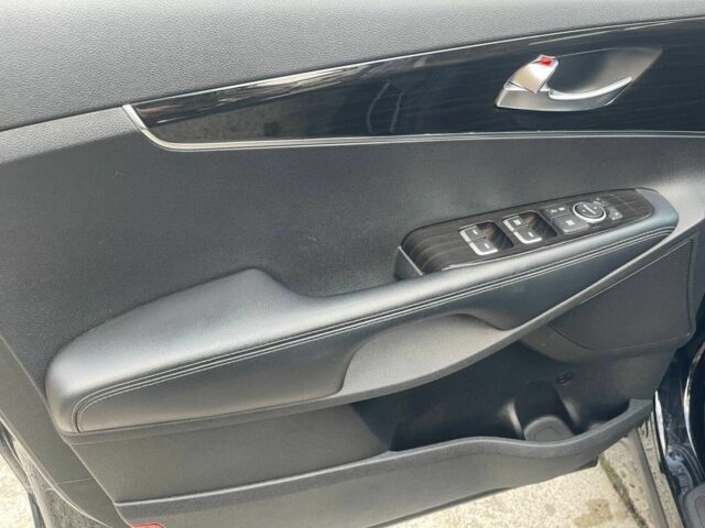 Чорний Кіа Соренто, об'ємом двигуна 2.4 л та пробігом 149 тис. км за 16800 $, фото 6 на Automoto.ua