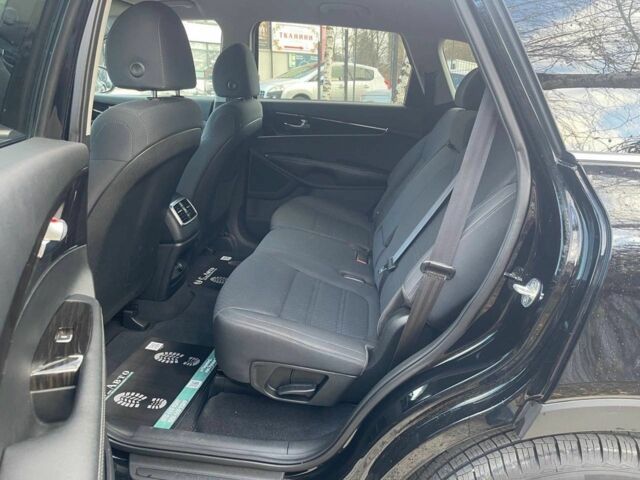 Чорний Кіа Соренто, об'ємом двигуна 2.4 л та пробігом 149 тис. км за 16800 $, фото 15 на Automoto.ua