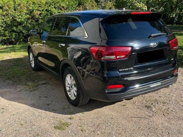Чорний Кіа Соренто, об'ємом двигуна 0 л та пробігом 46 тис. км за 11400 $, фото 3 на Automoto.ua